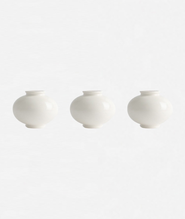 &#039;조선의 백자, 군자지향&#039; 展 도자기 자석 &#039;Joseon White Porcelain Paragon Of Virtue&#039; Porcelain Magnet